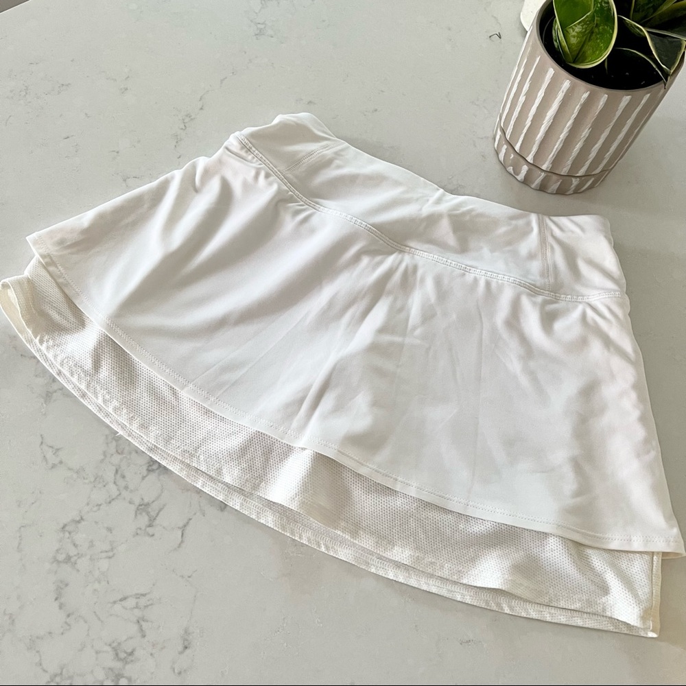 Athleta Tennis Skirt with Built in Shorts XXS Size White